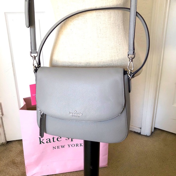 kate spade Handbags - Kate Spade ♠️ Crossbody / Shoulder Bag